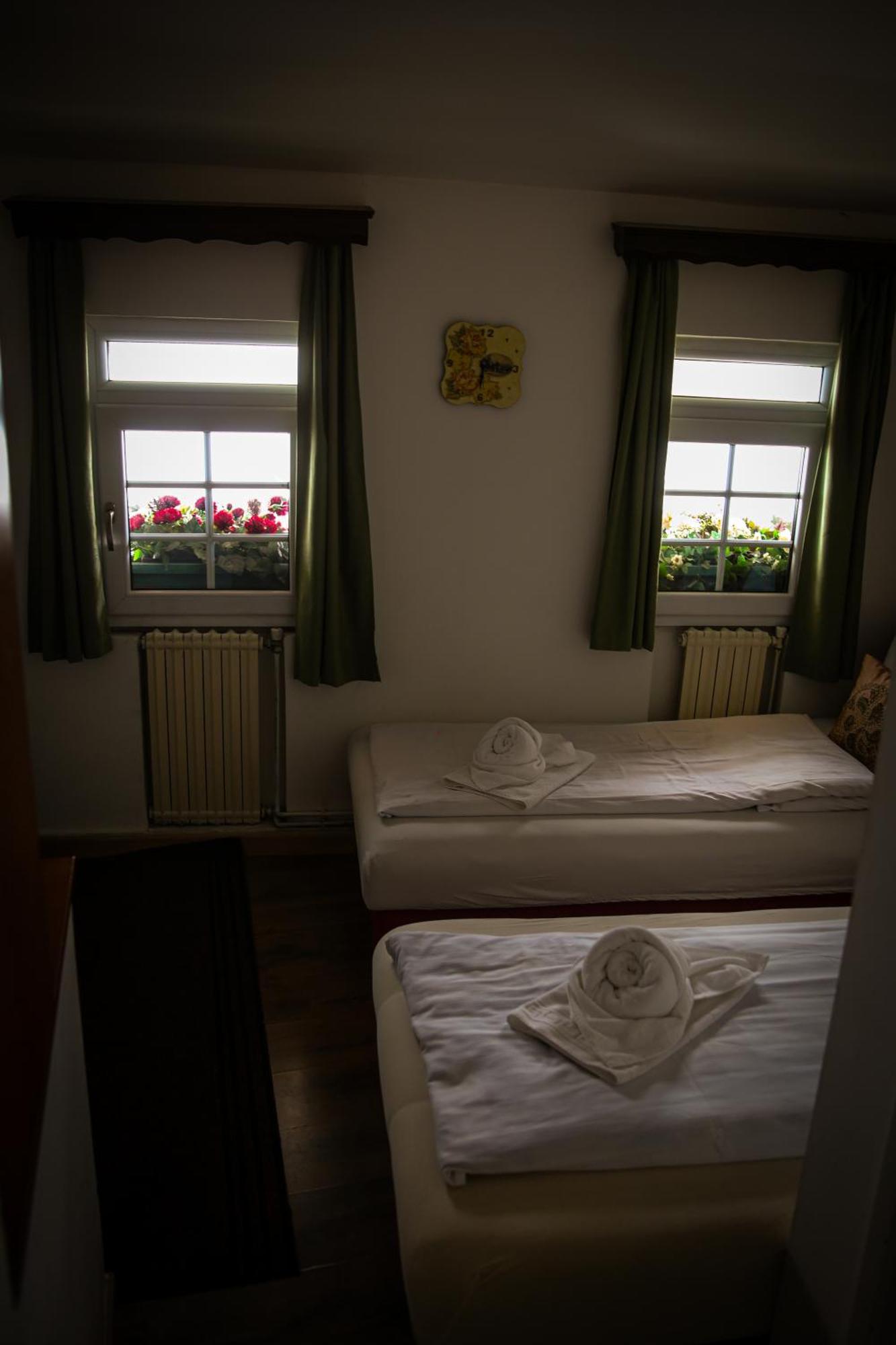 סראייבו Guesthouse Nia Deluxe מראה חיצוני תמונה