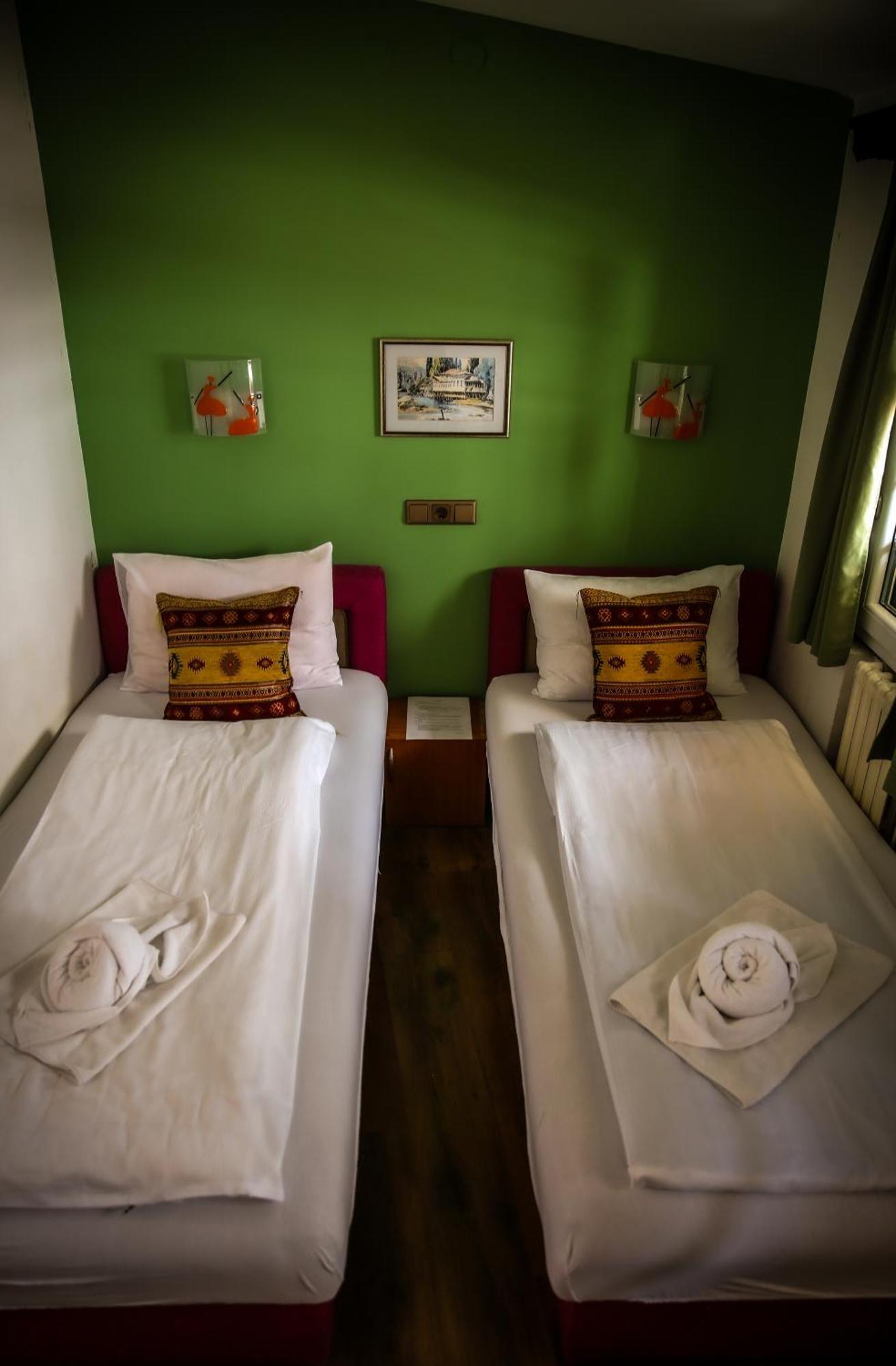 סראייבו Guesthouse Nia Deluxe מראה חיצוני תמונה