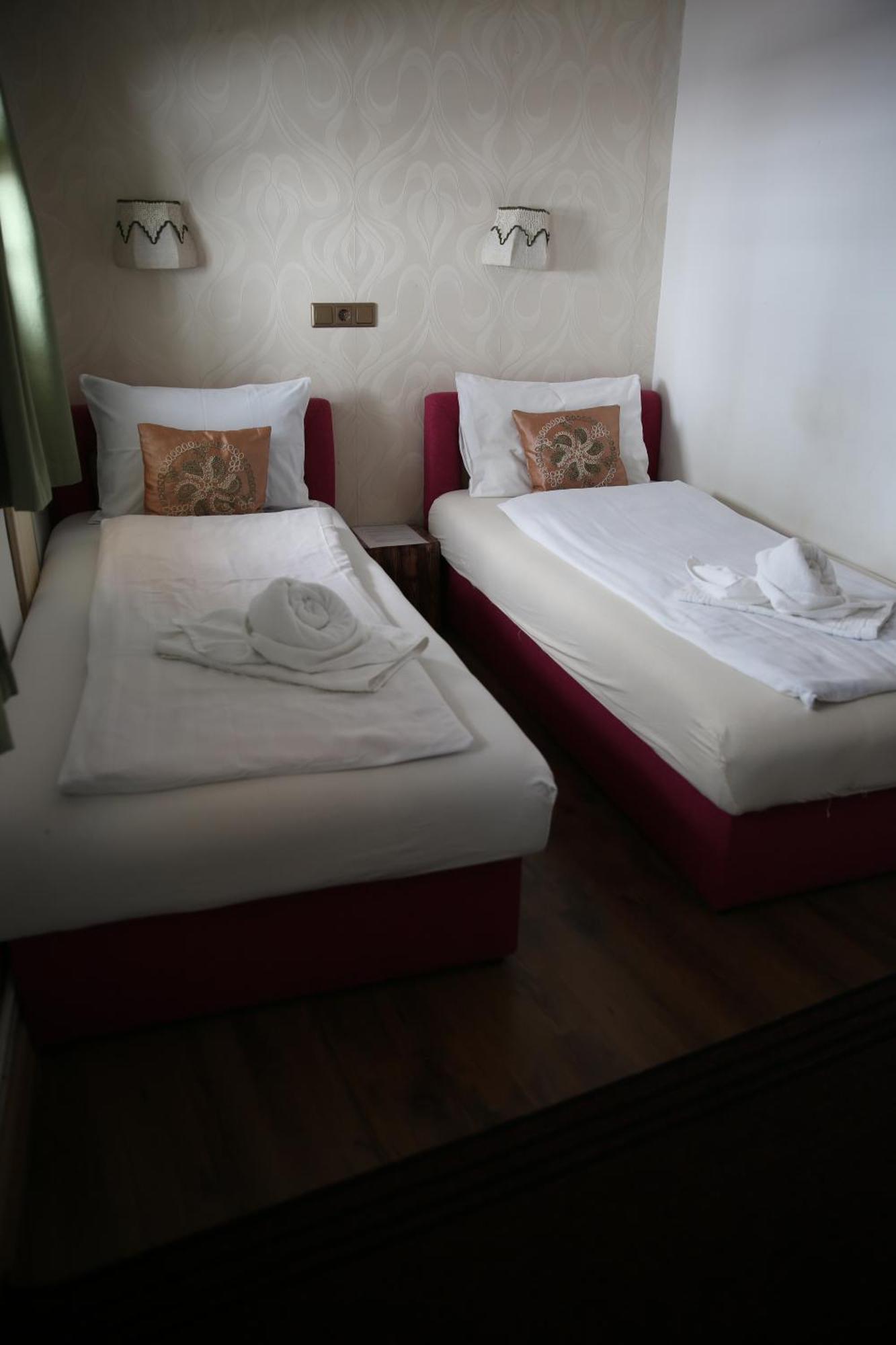 סראייבו Guesthouse Nia Deluxe מראה חיצוני תמונה